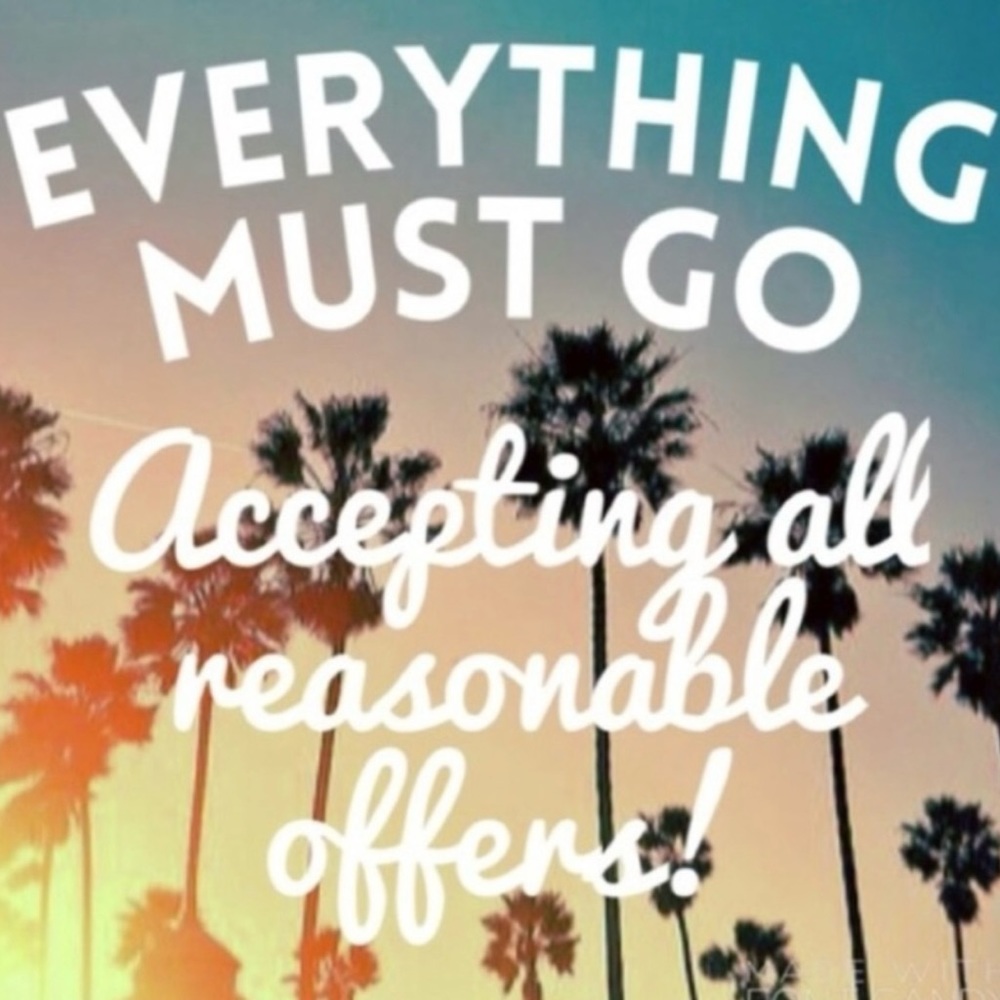 CLOSET CLEAR OUT! 🛍️ EVERYTHING MUST GO! Make offers! 😍 🛒